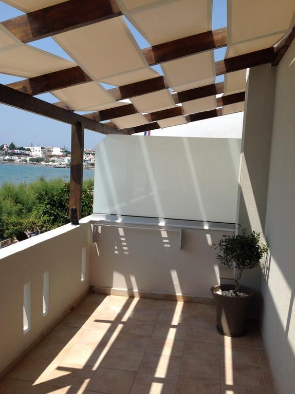 Eva Rooms Makrýgialos Exterior foto