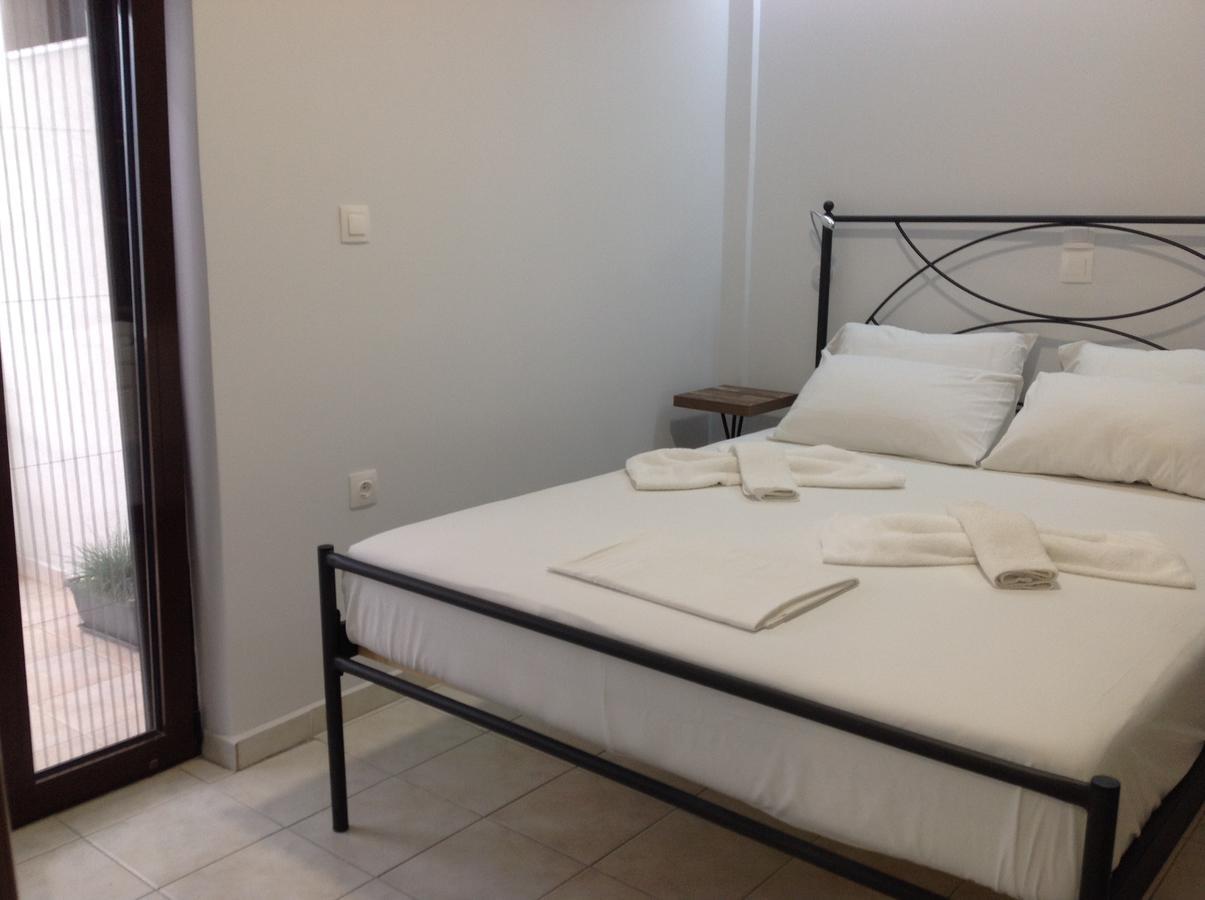 Eva Rooms Makrýgialos Exterior foto